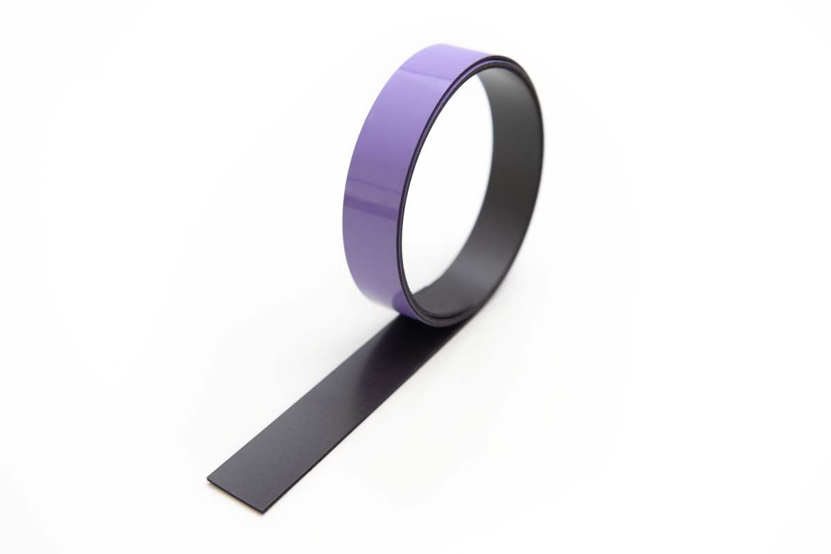 Magnetický pásek fialová